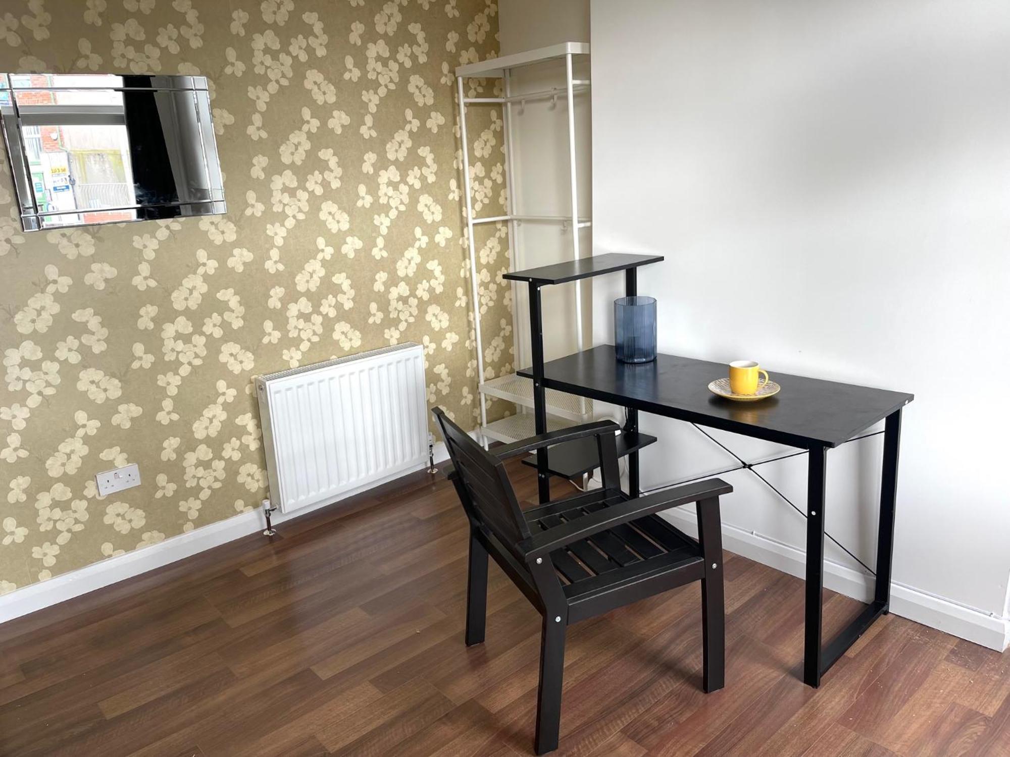 Entire Yellowapt Near Belfast City Centre - Free Parking - Up To 3 Guests - 2 Beds Bagian luar foto